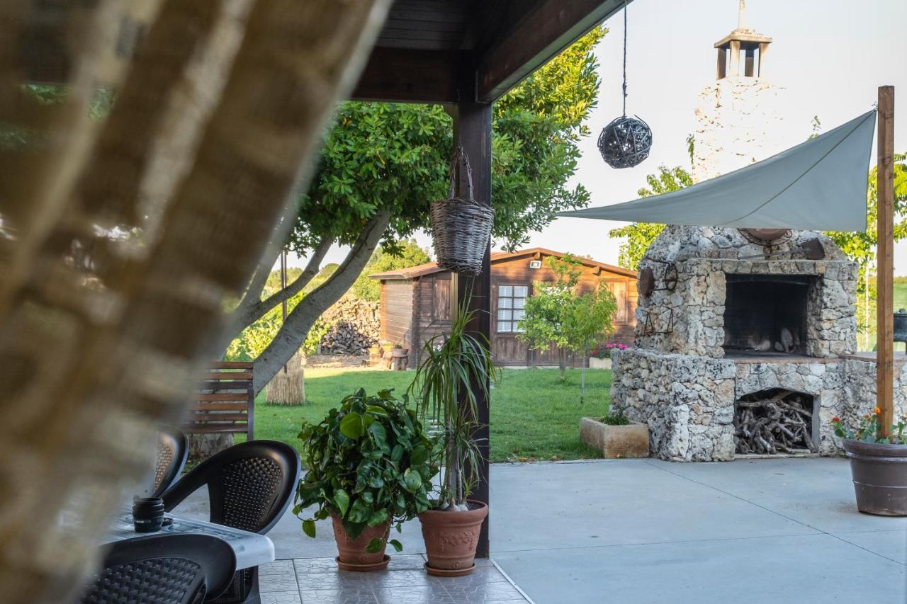 A Lu Fanizza Bed & Breakfast Cutrofiano Exterior photo