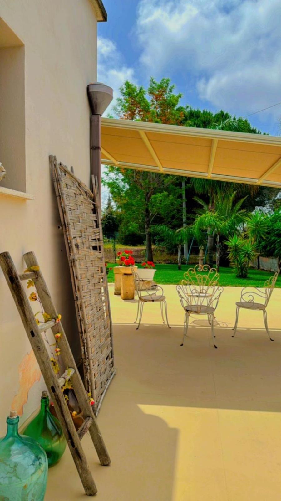 A Lu Fanizza Bed & Breakfast Cutrofiano Exterior photo